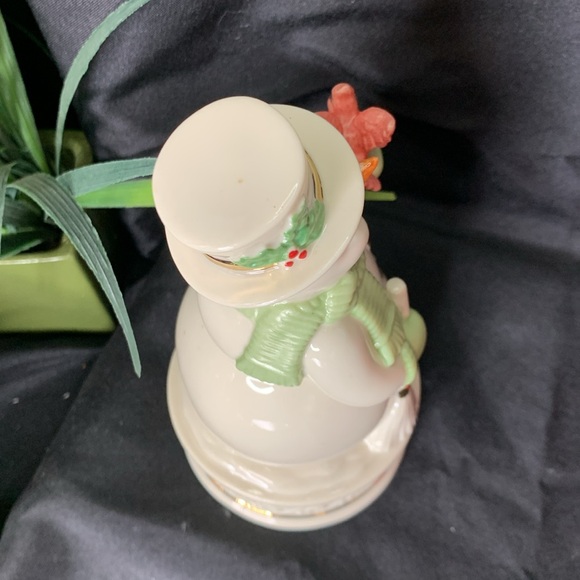 Vintage NIB Lenox “Wonderland Wishes” musical snowman - Picture 8 of 11
